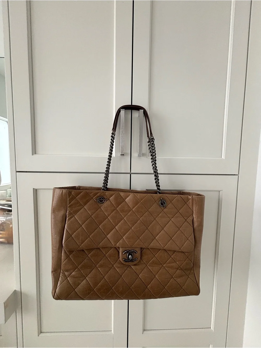 CHANEL handbag  Tote